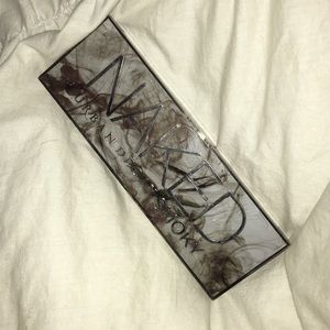 NAKED Smokey eyeshadow pallete